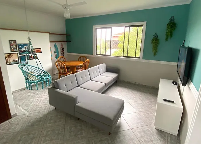 Apartamento no Guarujá, a poucos minutos da praia